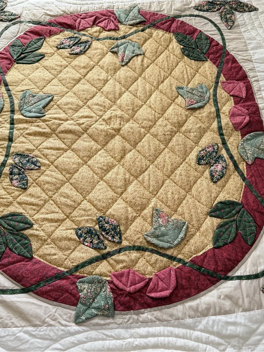 Vintage Floral Appliqué Cotton Quilt Queen 90x88 White Pink Green 3D Leaves
